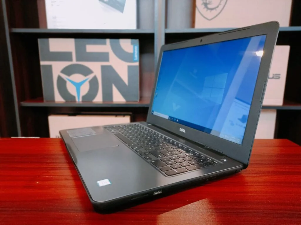 Dell Inspiron 5567 (Core i3 - 7th Gen ) (8GB RAM )(128GB SSD + 1TB
