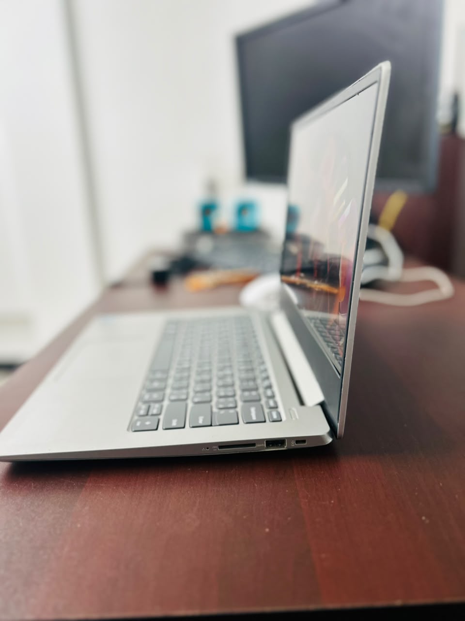 Lenovo Ideapad 330S-14IKB (Core i3 8130U - 8th Gen) (14-inch
